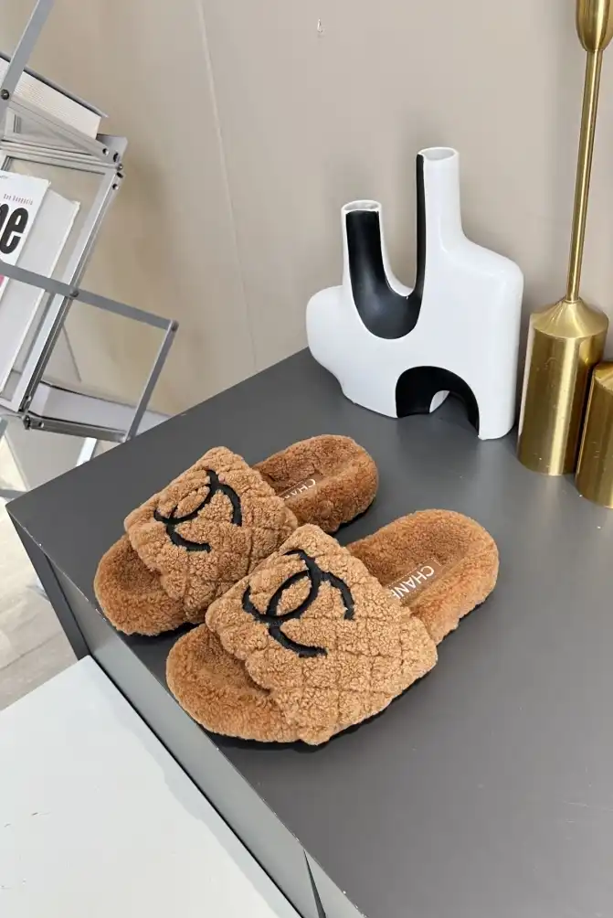 hype Chanel Slippers