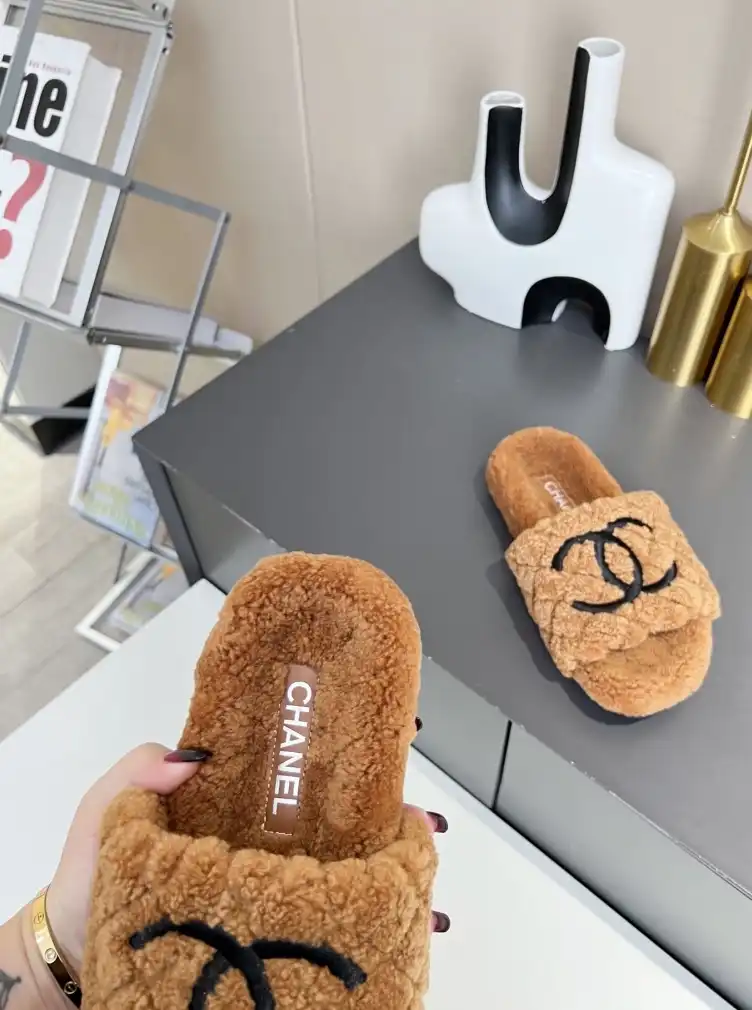 hype Chanel Slippers