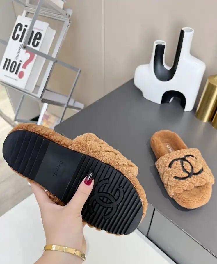 hype Chanel Slippers