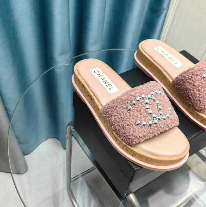 hype Chanel Slippers