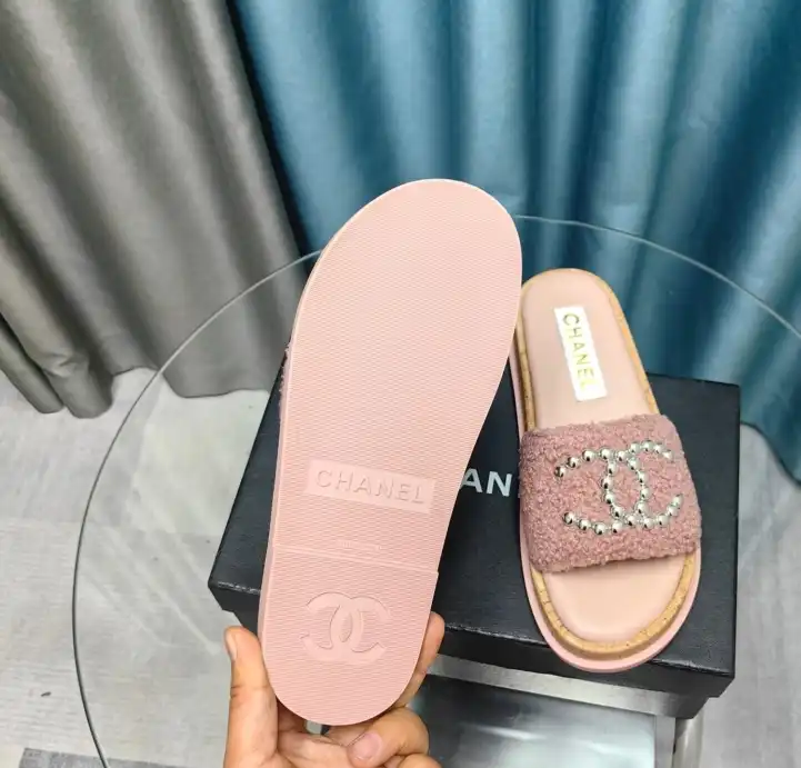 hype Chanel Slippers