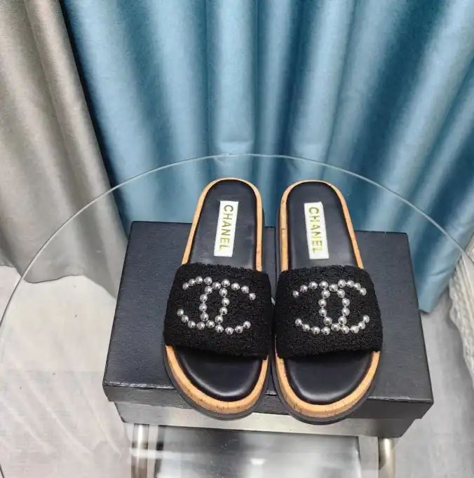 hype Chanel Slippers