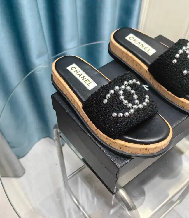 hype Chanel Slippers