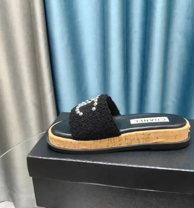 hype Chanel Slippers