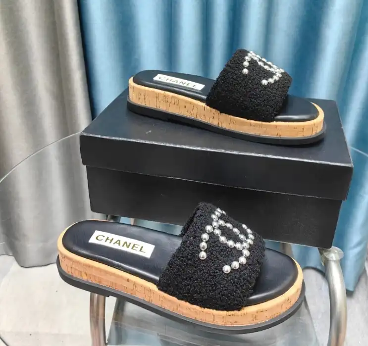 hype Chanel Slippers