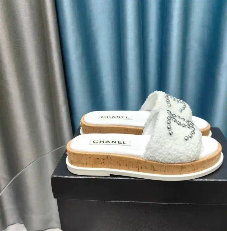 hype Chanel Slippers