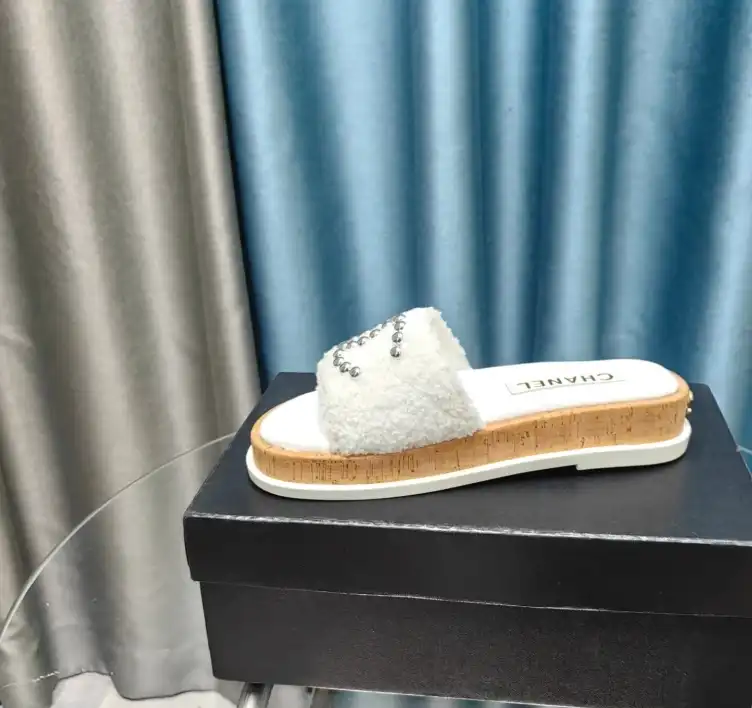 hype Chanel Slippers