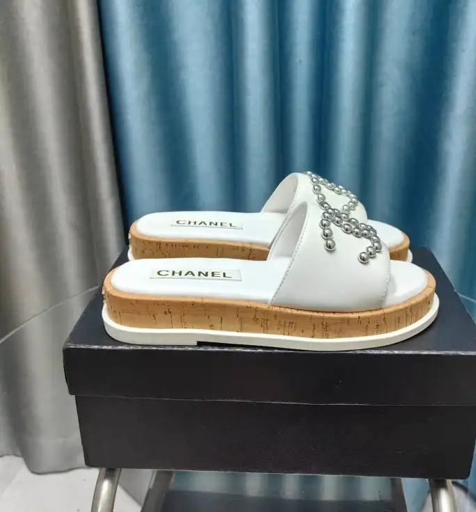 hype Chanel Slippers