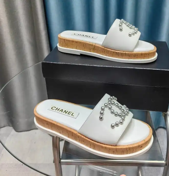 hype Chanel Slippers