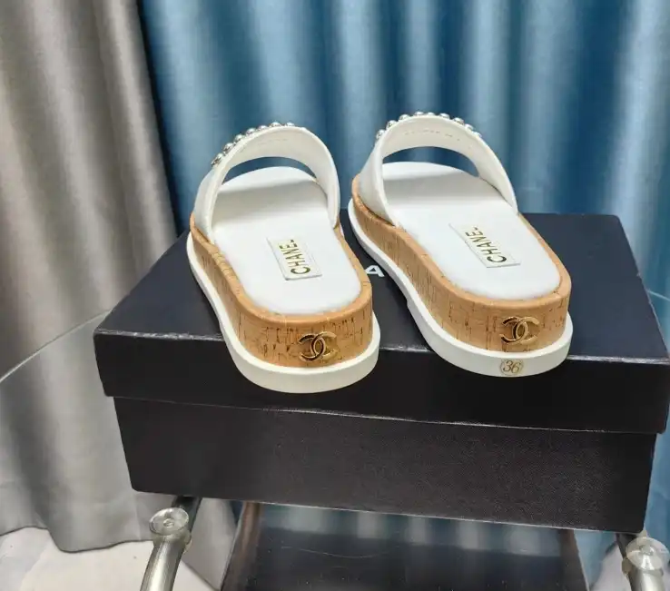 hype Chanel Slippers