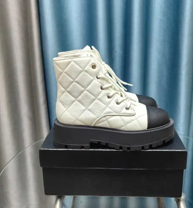 hype Chanel Boots