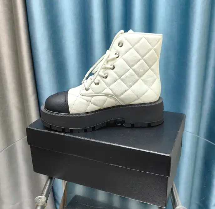 hype Chanel Boots