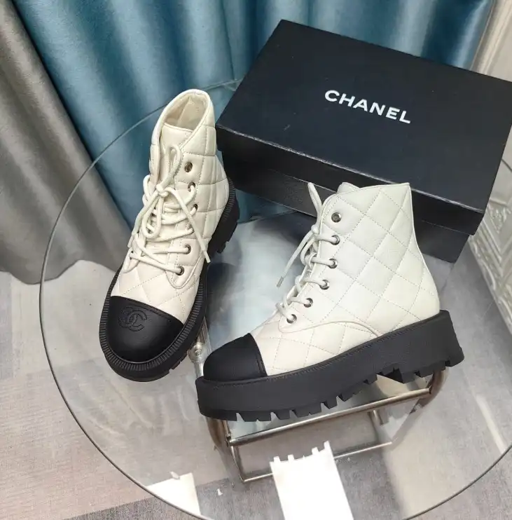 hype Chanel Boots