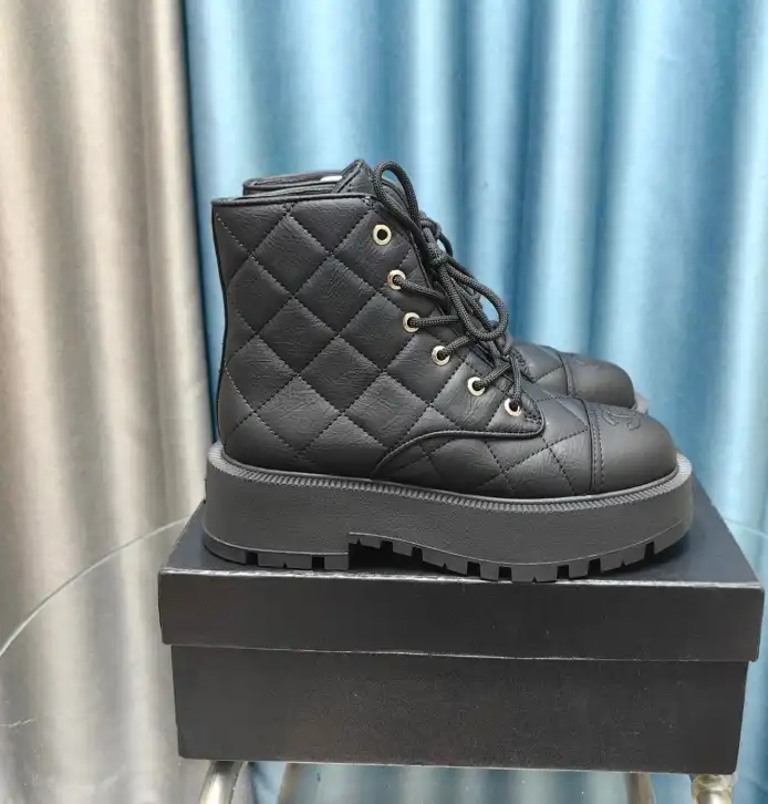 hype Chanel Boots