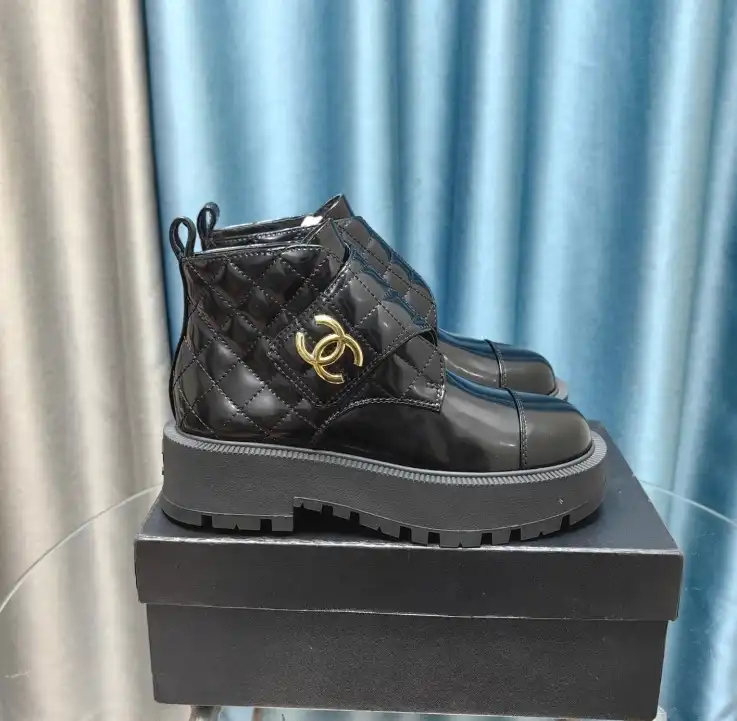 hype Chanel Boots