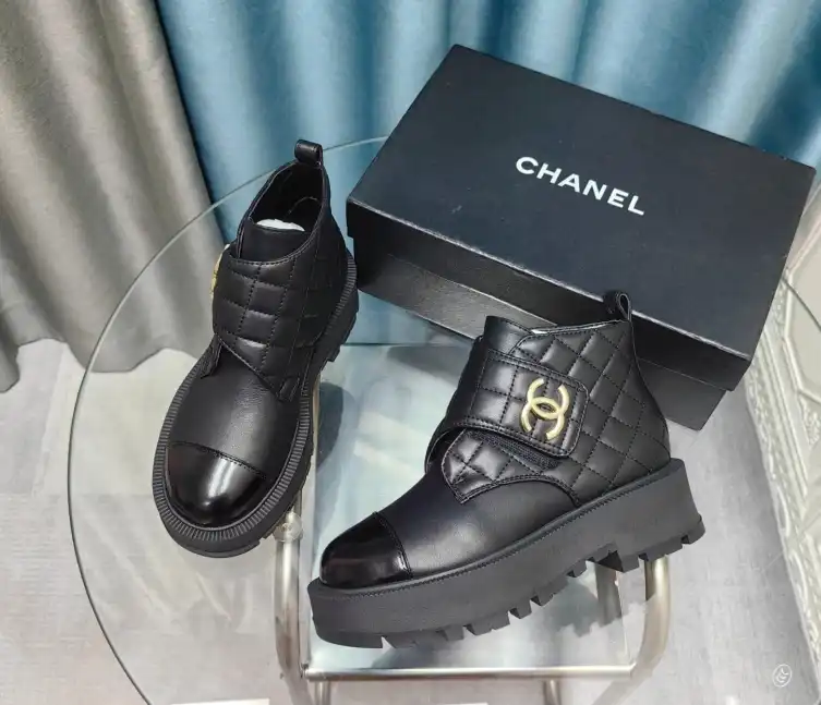 hype Chanel Boots