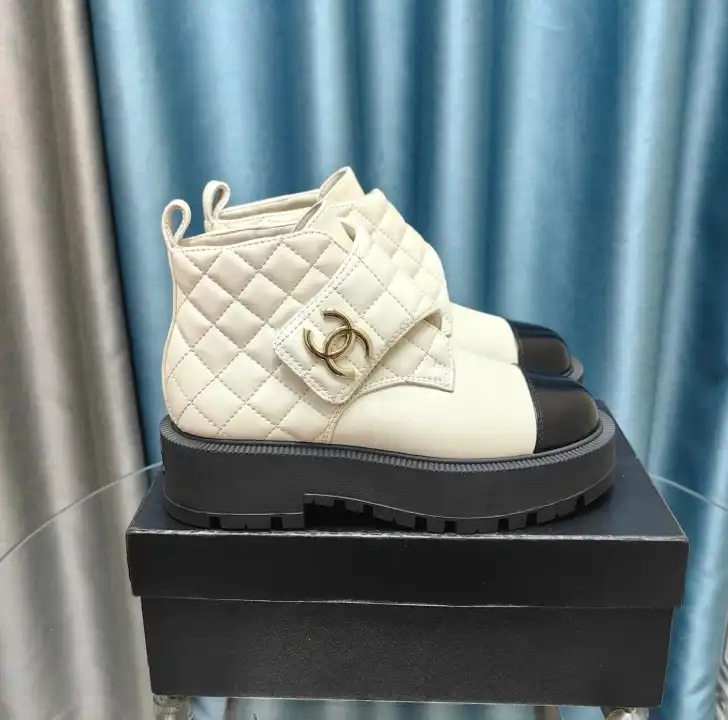 hype Chanel Boots