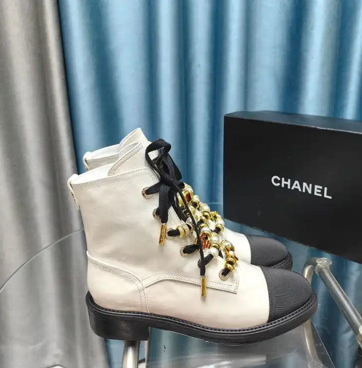 hype Chanel Boots