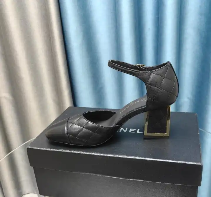 hype Chanel High Heels