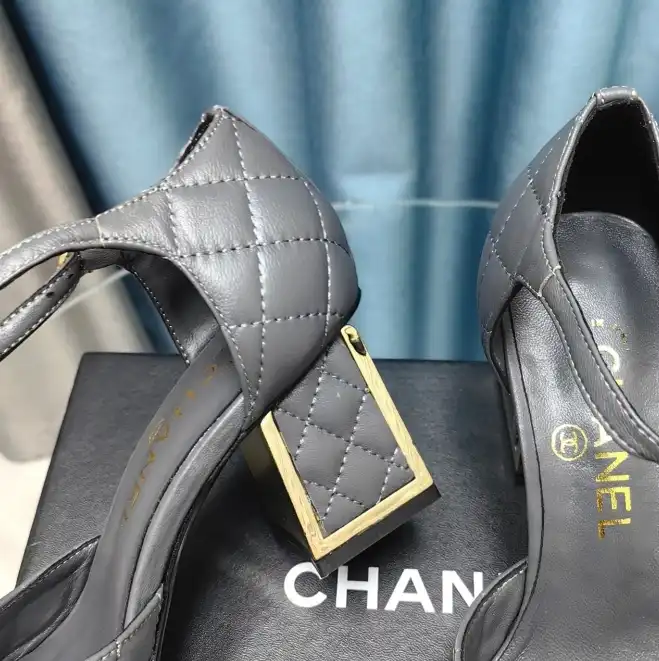 hype Chanel High Heels