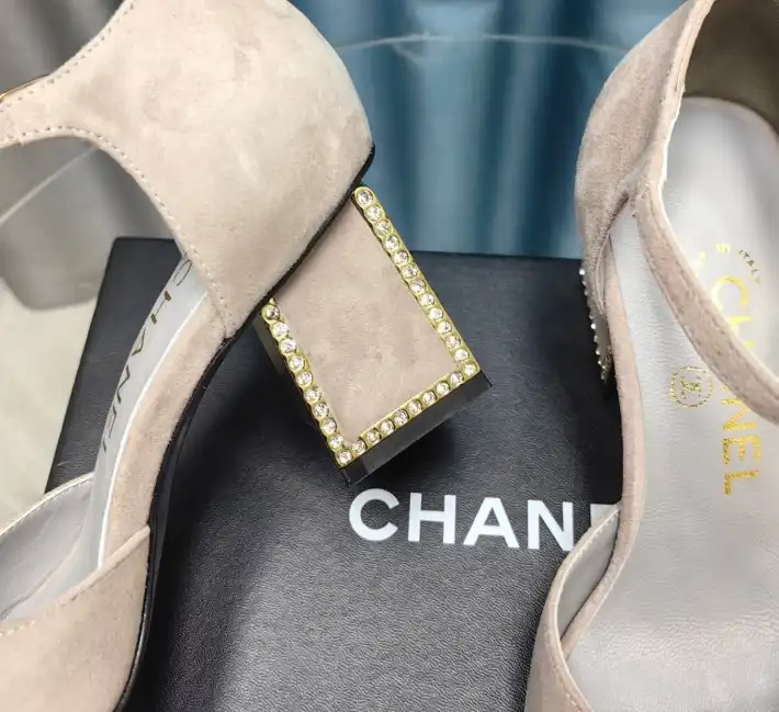 hype Chanel High Heels