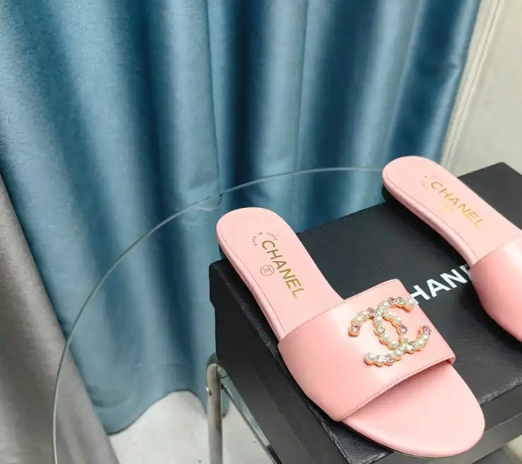 hype Chanel Slippers