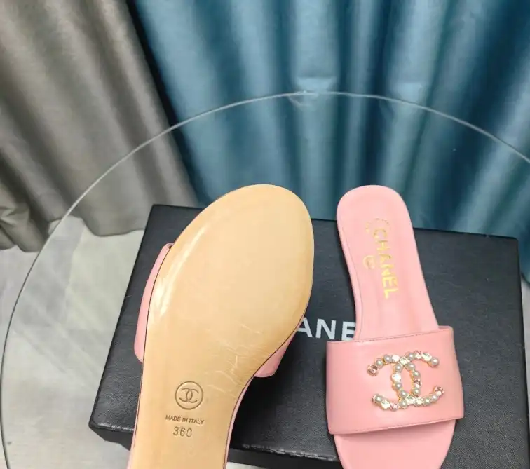 hype Chanel Slippers