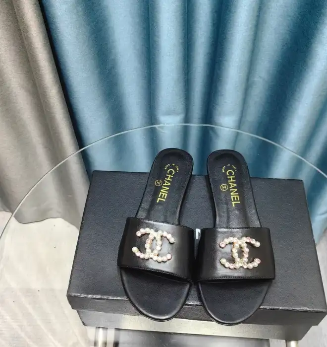 hype Chanel Slippers