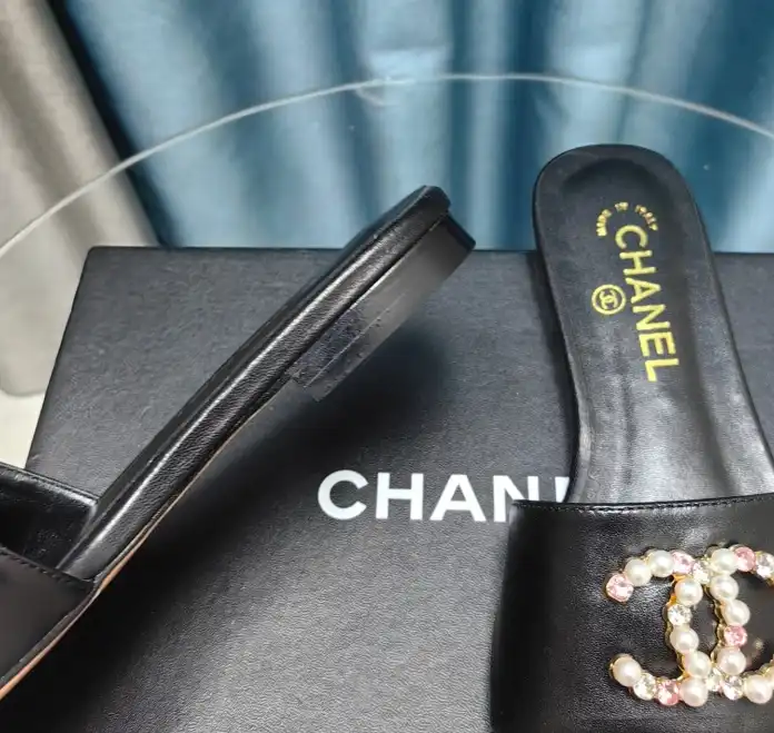 hype Chanel Slippers