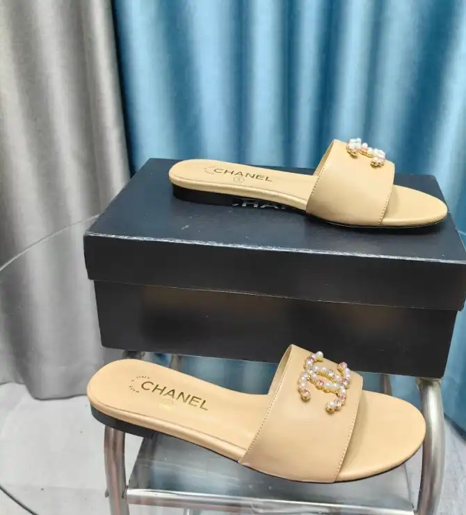 hype Chanel Slippers