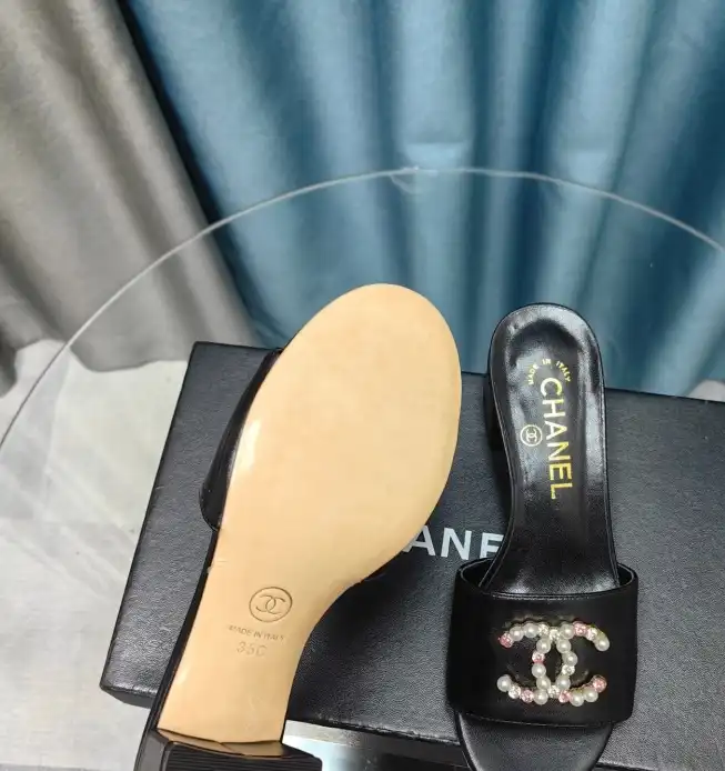 hype Chanel Slippers