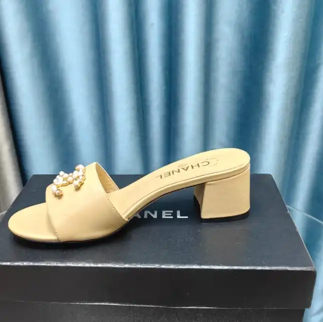 hype Chanel Slippers