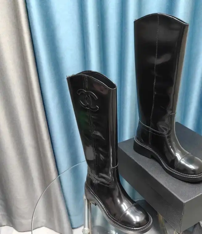 hype Chanel Boots