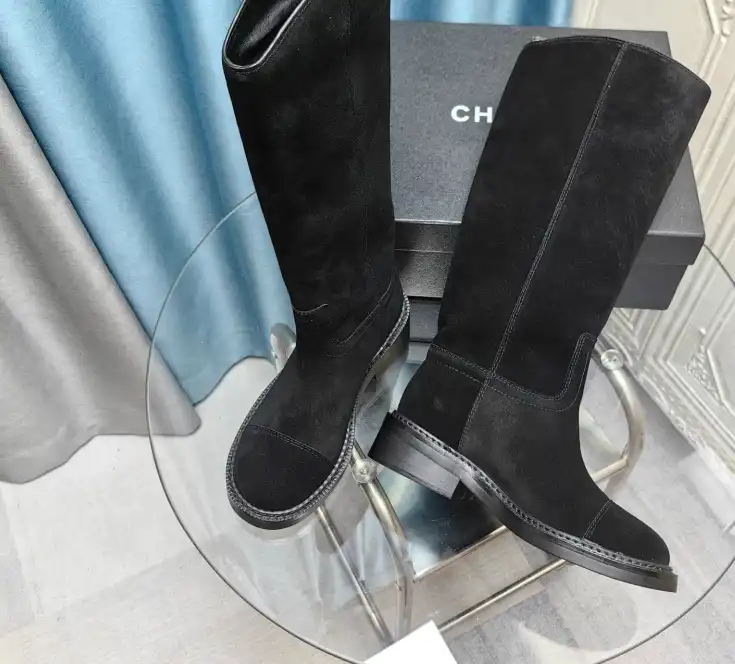 hype Chanel Boots