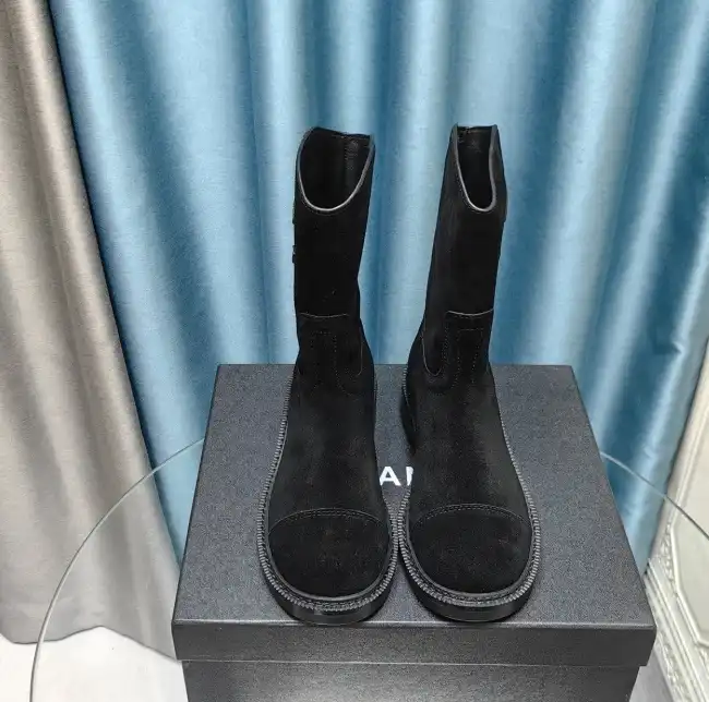 hype Chanel Boots