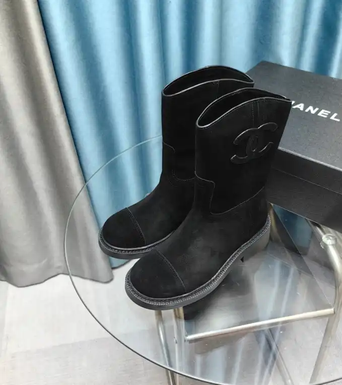 hype Chanel Boots