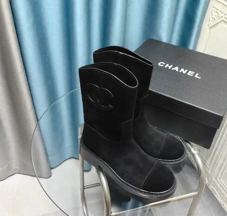 hype Chanel Boots