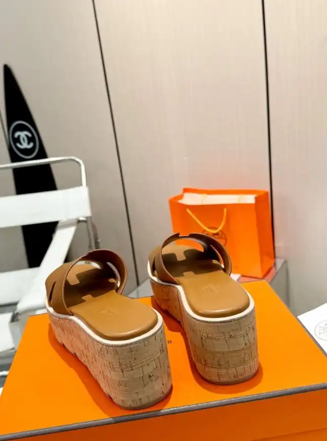 hype Hermes Slippers