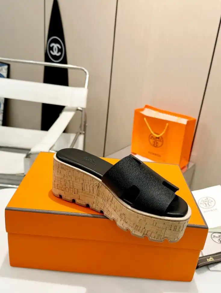 hype Hermes Slippers