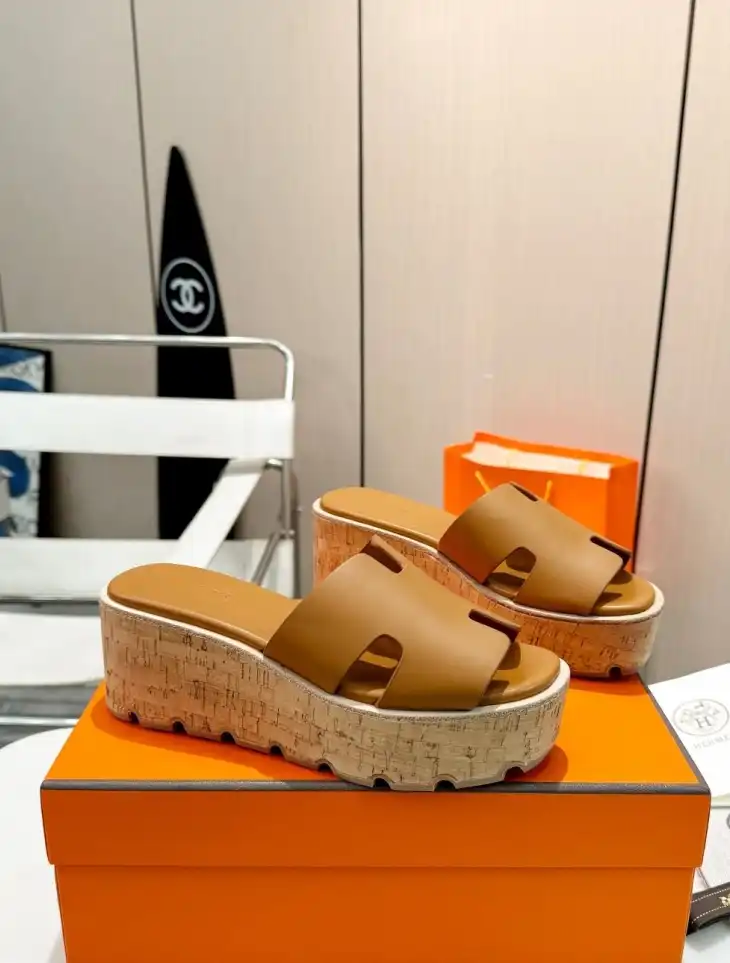 hype Hermes Slippers