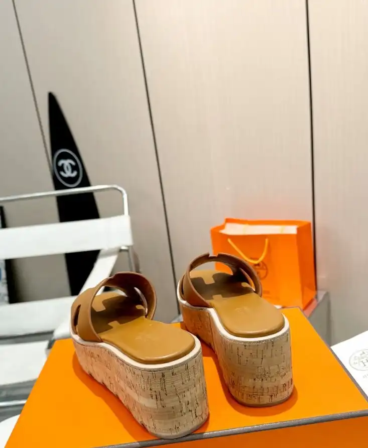 hype Hermes Slippers