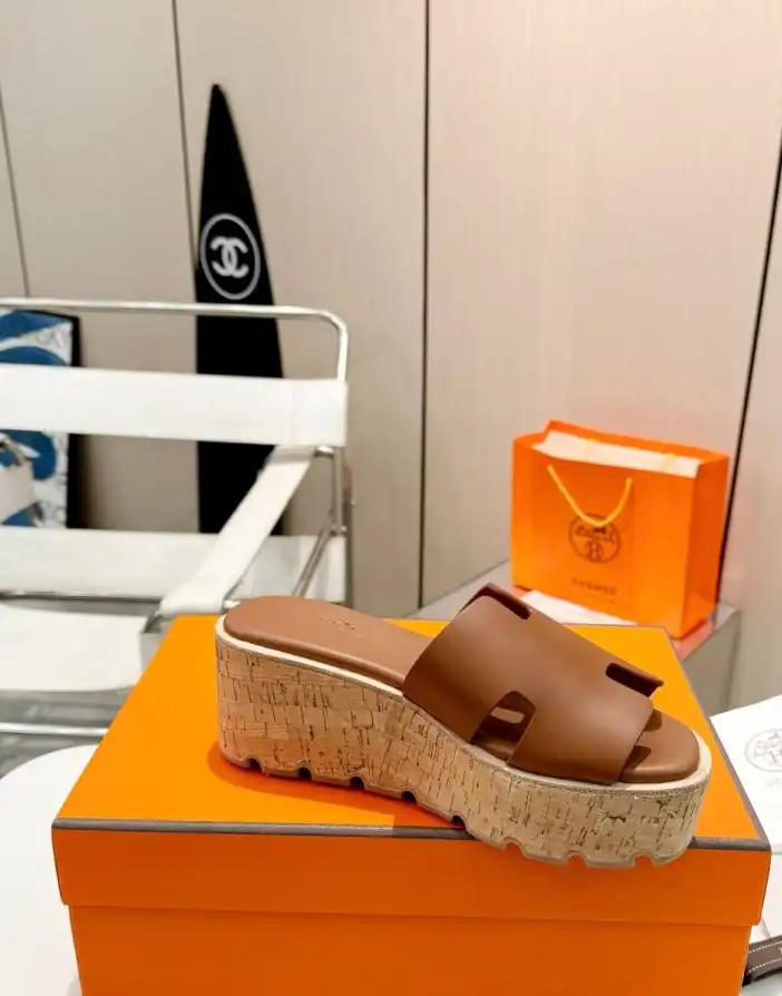 hype Hermes Slippers