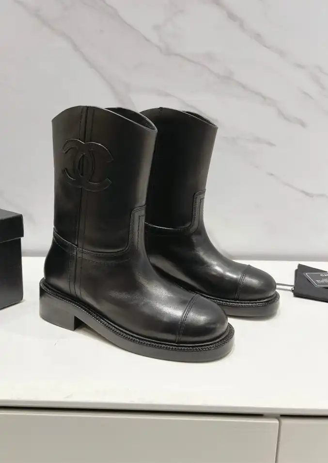 hype Chanel Boots