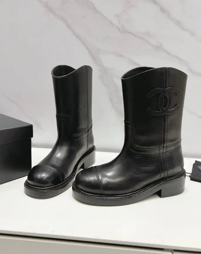 hype Chanel Boots