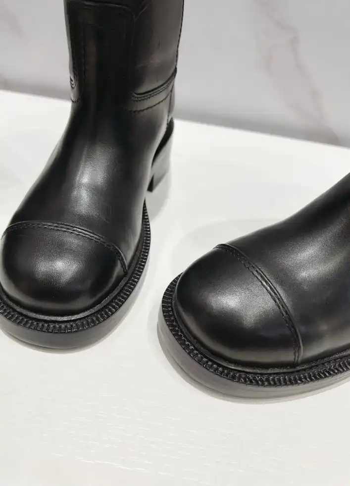 hype Chanel Boots