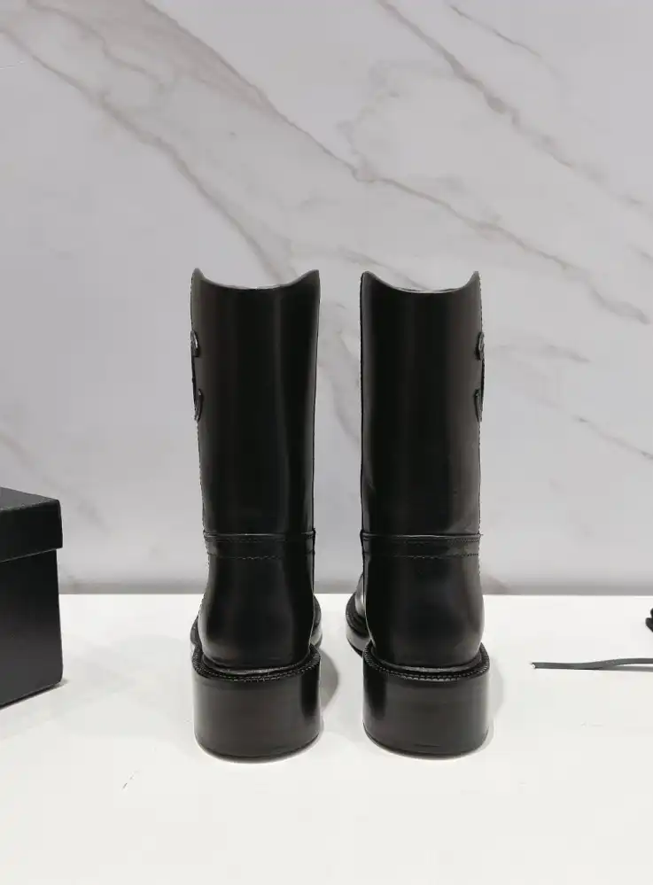 hype Chanel Boots