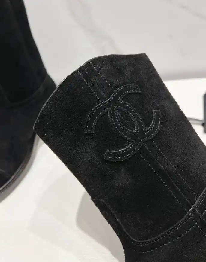 hype Chanel Boots