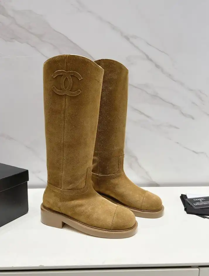 hype Chanel Boots