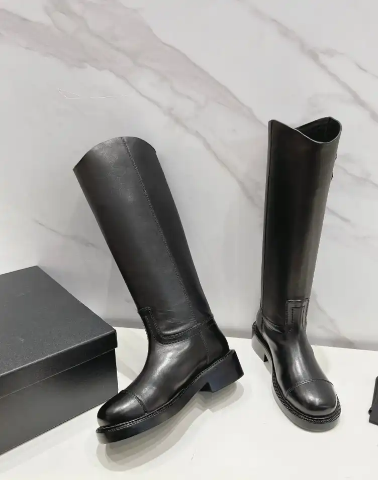 hype Chanel Boots