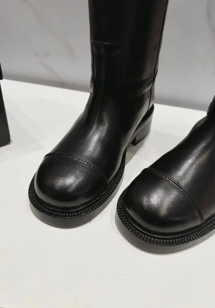 hype Chanel Boots